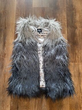 Light Gray Faux Fur Vest - Women's XS
